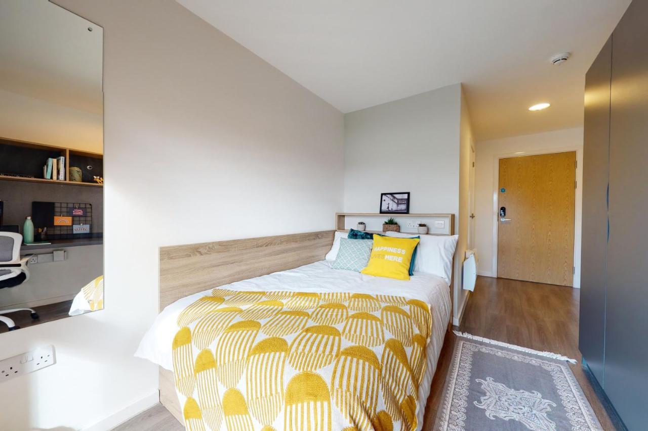 Private Bedrooms With Shared Kitchen, Studios And Apartments At Canvas Glasgow Near The City Centre For Students Only Luaran gambar
